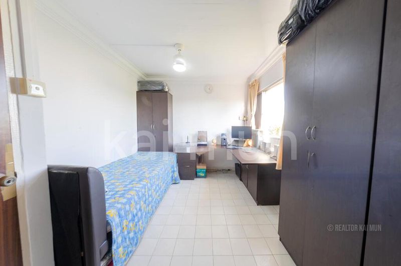 4 Room (4NG) HDB for Sale in  475 Ang Mo Kio Avenue 10 - Image 7